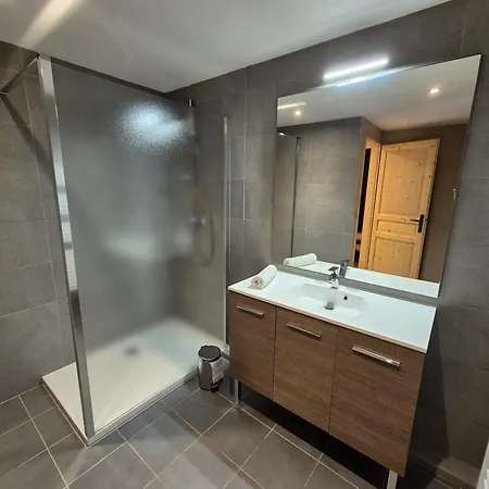 Apartment Neuf Lumineux, 250m Pistes, Balcon, Animaux Admis - Fr-1-811-23 *